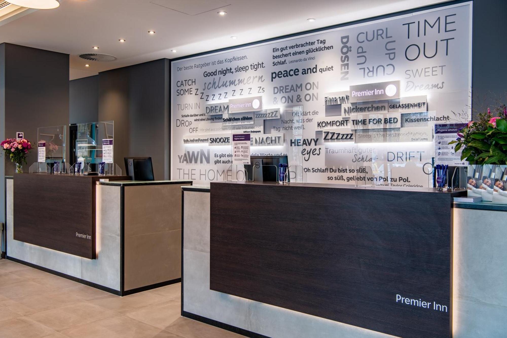 Premier Inn Essen City Centre Exterior foto